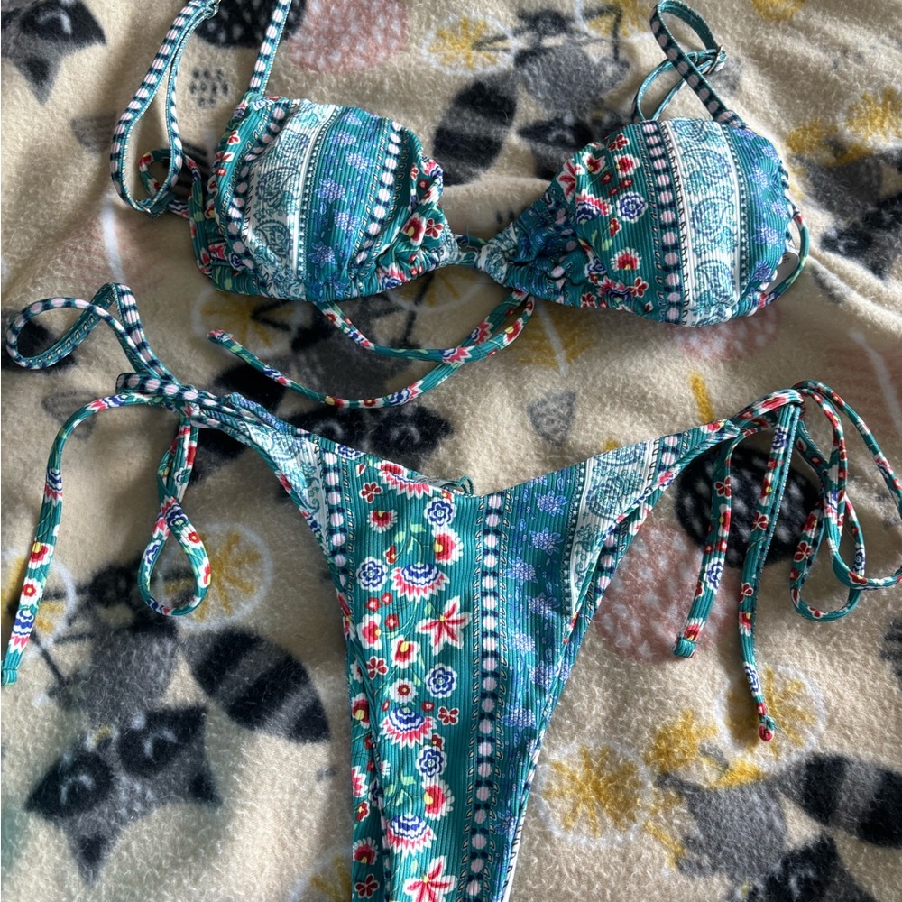 SHEIN Blue Floral Bikini Set